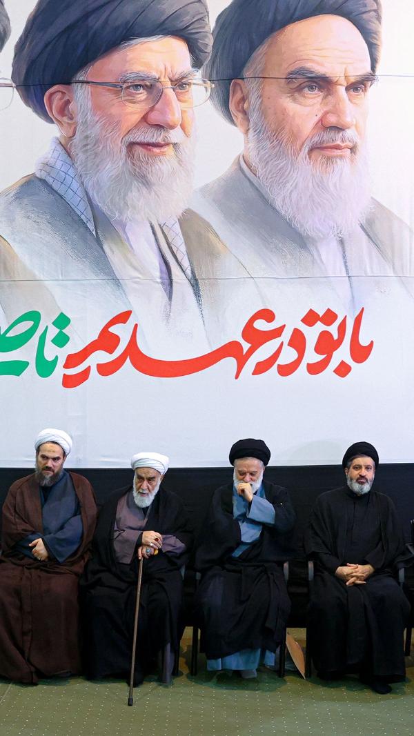 مراسم بزرگداشت چهلمین روز تشییع و تدفین پیکر مطهر رهبر شهید در مصلای امام خمینی(ره) تهران